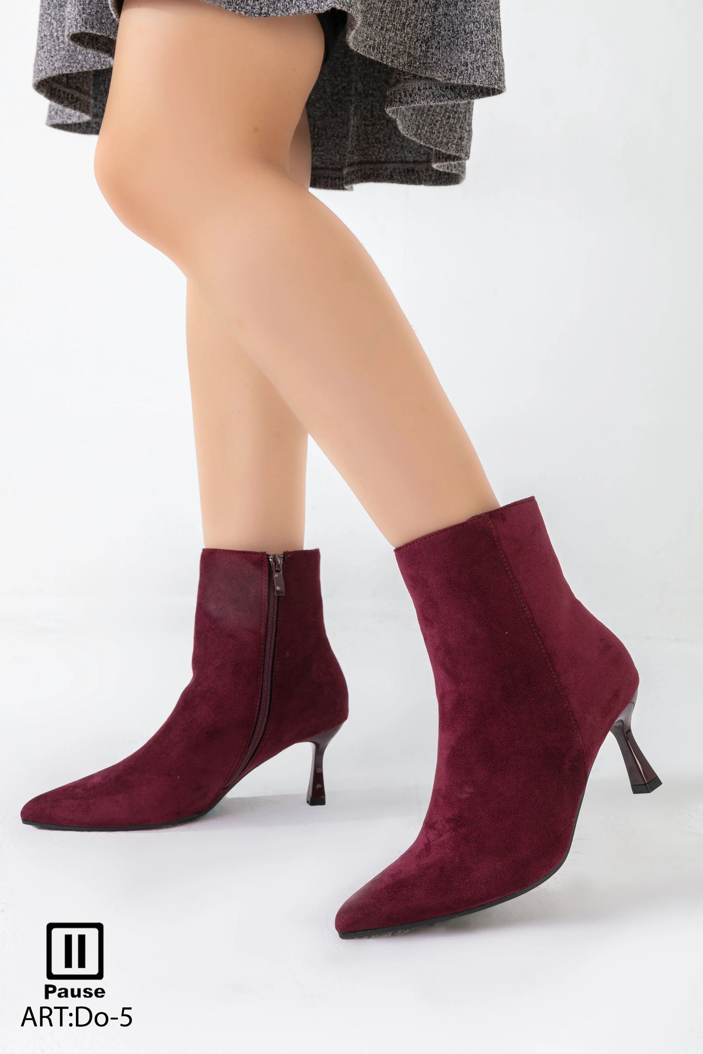DO-5 HEELED ANKLE BOOTS