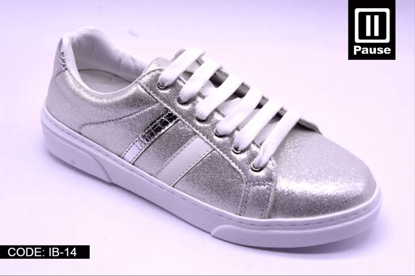 IB-14 FLAT SNEAKER