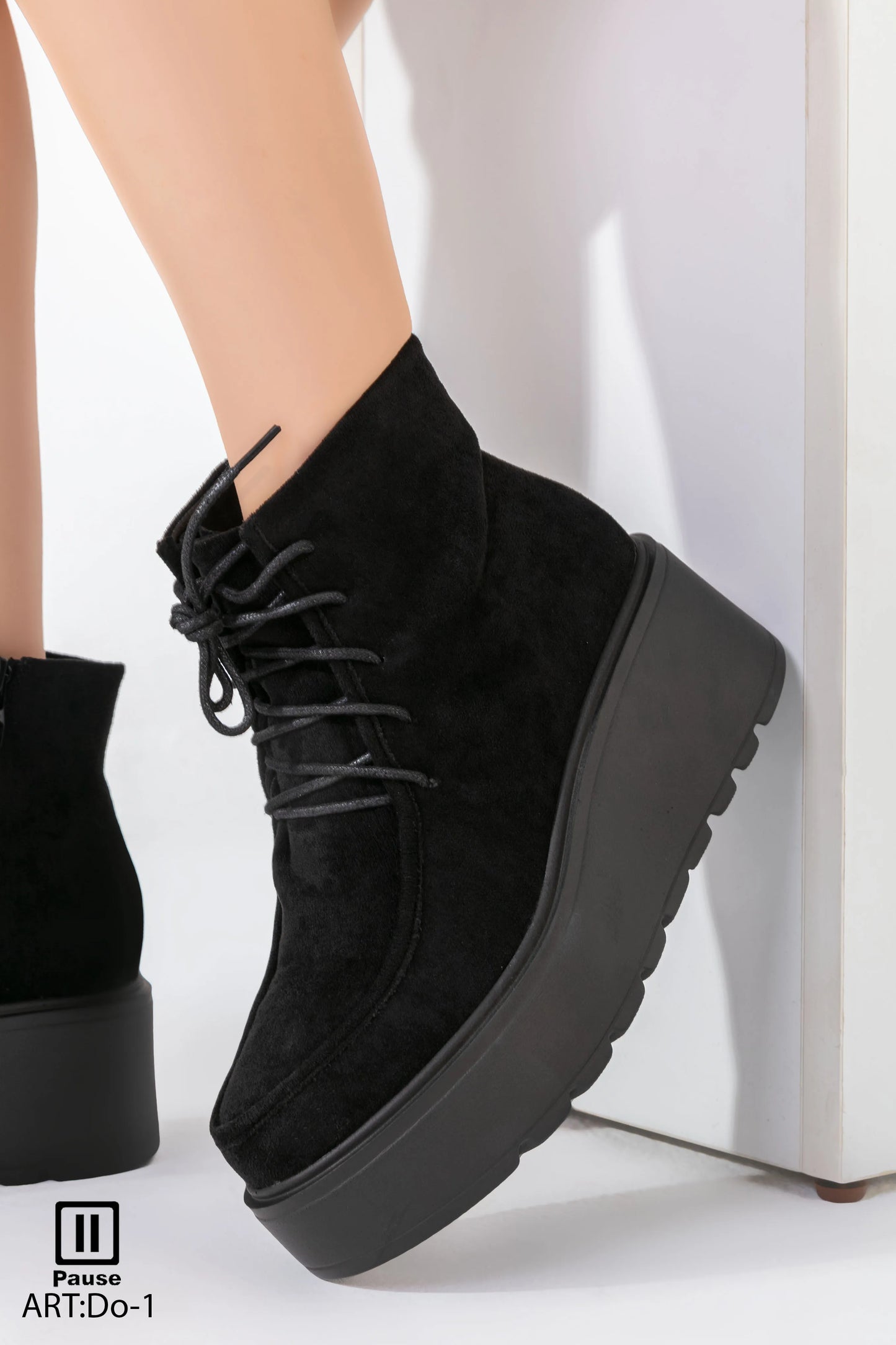 DO-1 GOLF ANKLE BOOTS