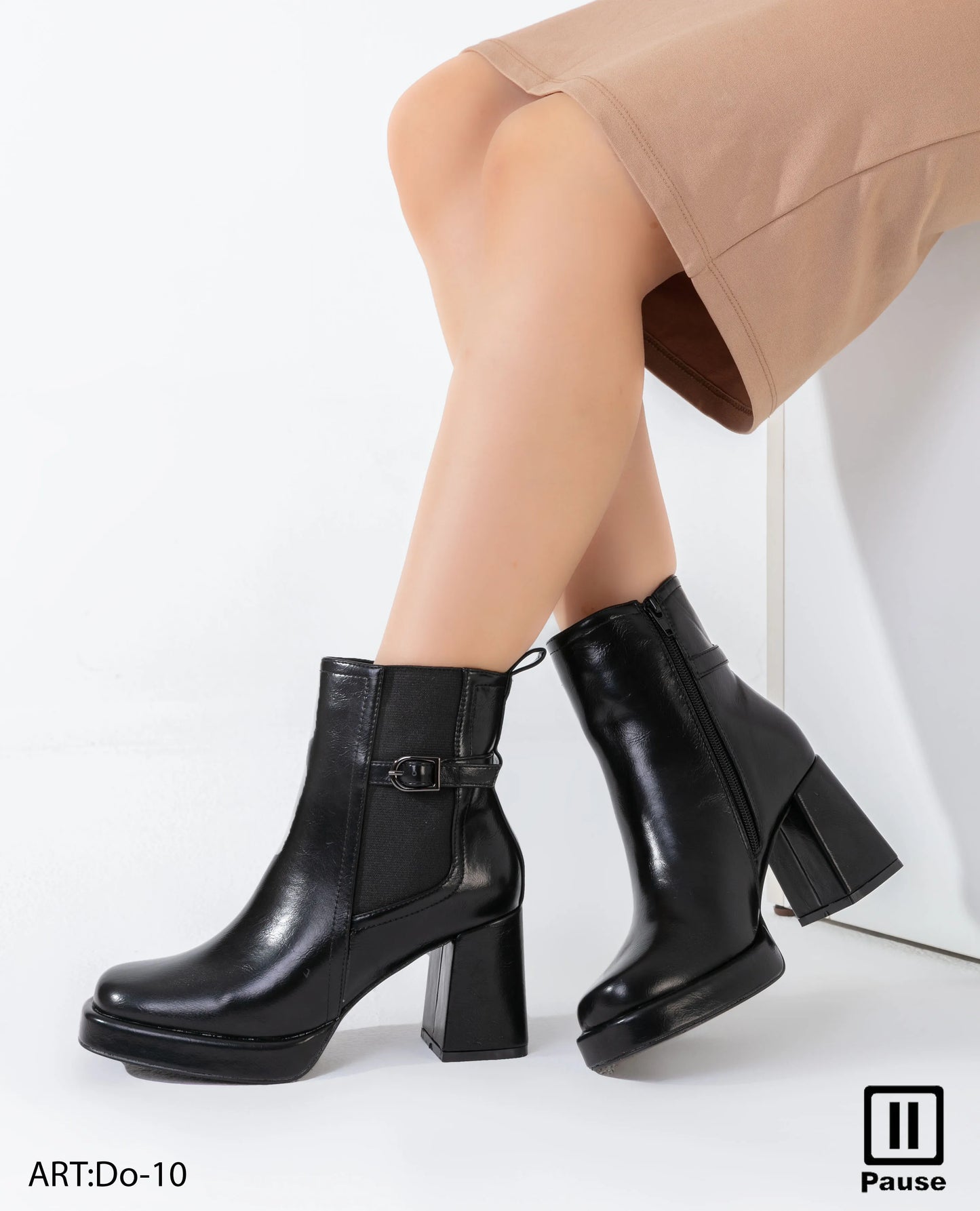 DO-10 HEELED ANKLE BOOTS