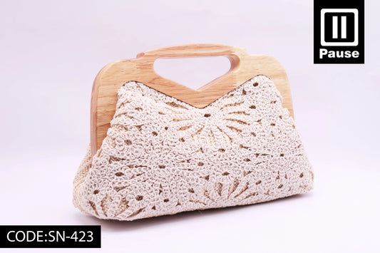 SN-423 Beige clutch