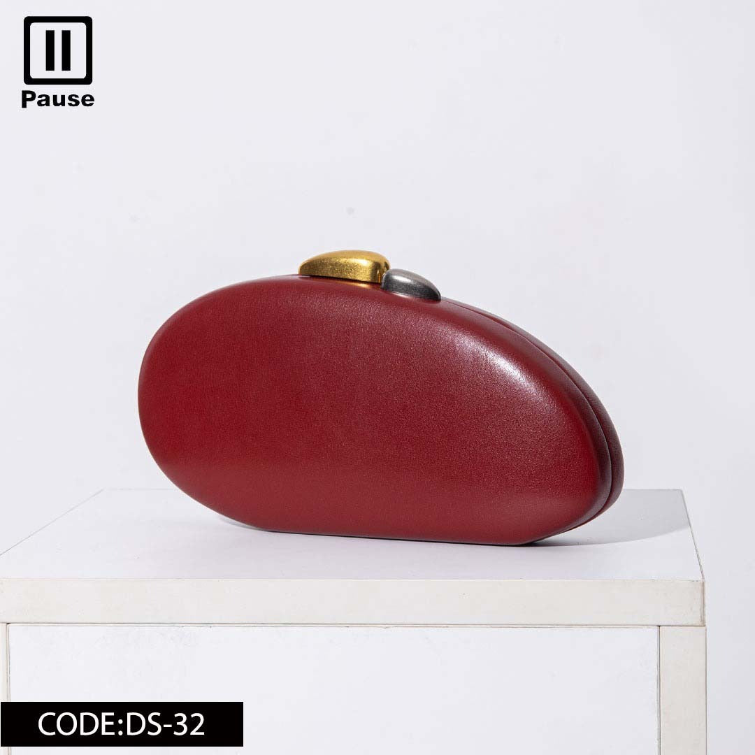 DS-32 CLUTCH