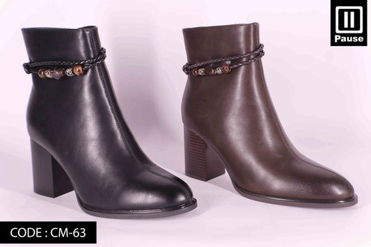 CM-64 HEELED ANKLE BOOTS