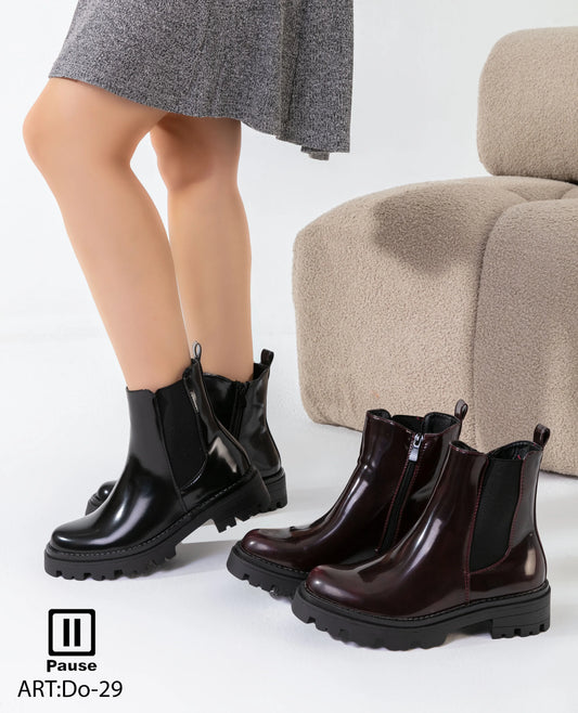 DO-29 CHELSEA GLOSSY BOOTS