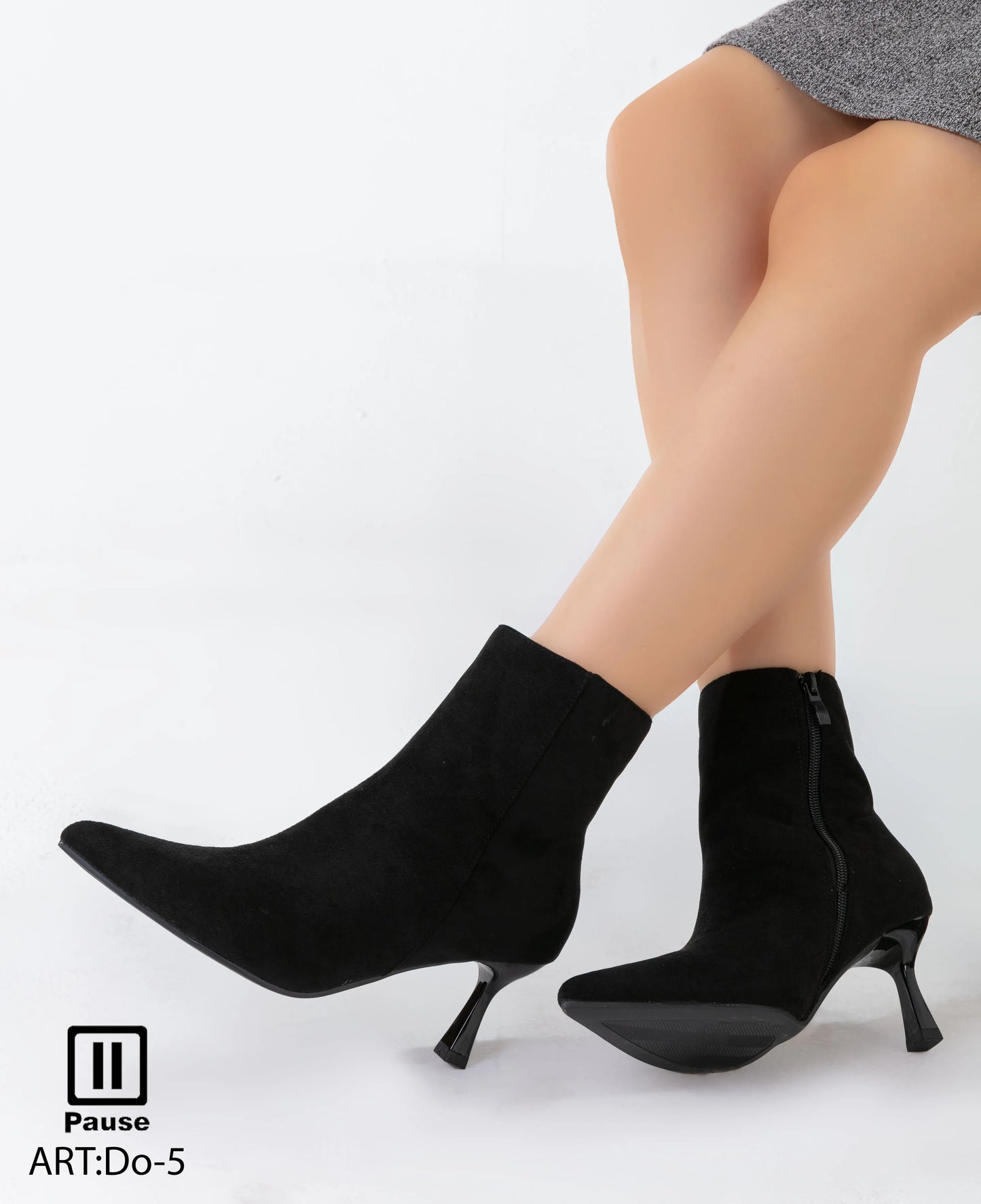 DO-5 HEELED ANKLE BOOTS