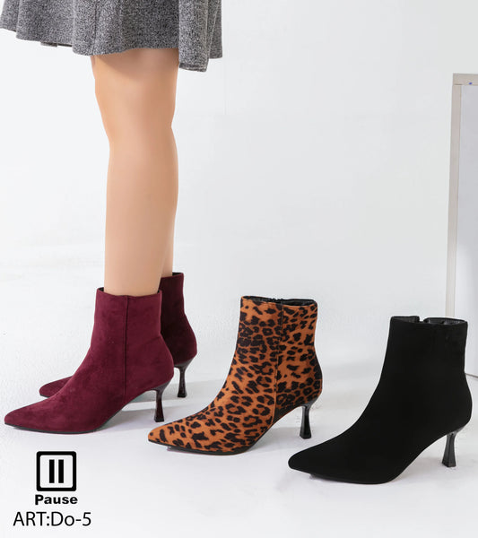 DO-5 HEELED ANKLE BOOTS